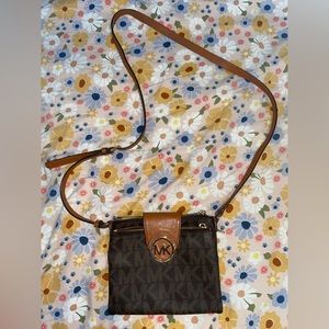 Michael Kors Crossbody